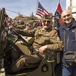 Un vétéran américain et un jeune israélien. וטרן אמריקאי וישראלי